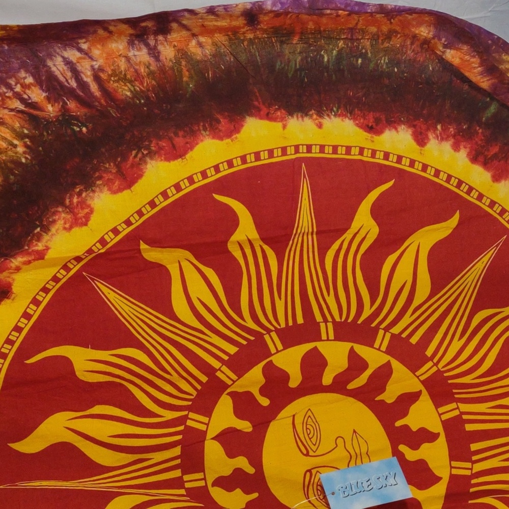 NWT |  Large & Vibrant Red/Gold/Purple/Orange/Yellow Tie-Dye Sun Center Tapestry